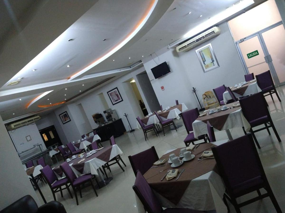 Hotel Oasis Heroica Caborca المظهر الخارجي الصورة