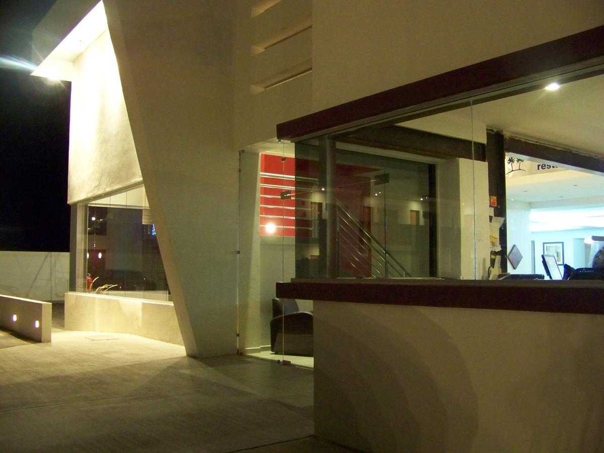 Hotel Oasis Heroica Caborca المظهر الخارجي الصورة